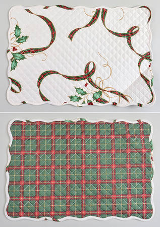 Holiday Nouveau Gold Rectangular Reversible Quilted Cloth Placemat by Lenox