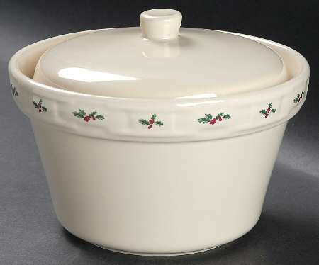 Holly 1 Qt Round Covered Casserole