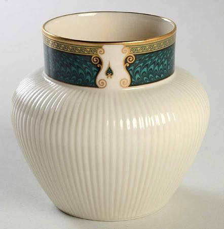 Classic Edition (Giftware) by Lenox