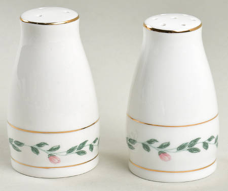 Esabeth Salt & Pepper Set