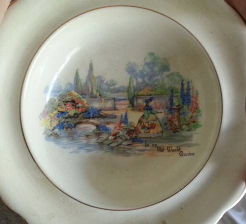 In An Old World Garden Bon Bon