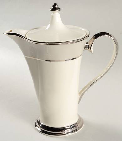Ivory Frost Coffee Pot & Lid by Lenox