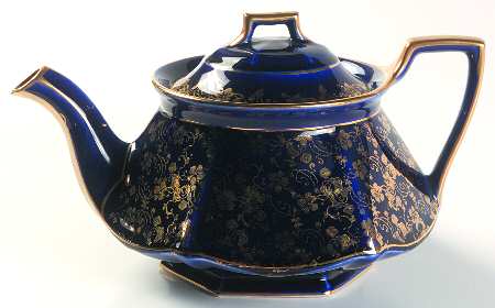LIA53 Teapot & Lid