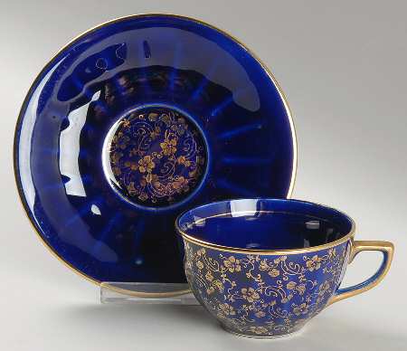 LIA53 Flat Cup & Saucer Set