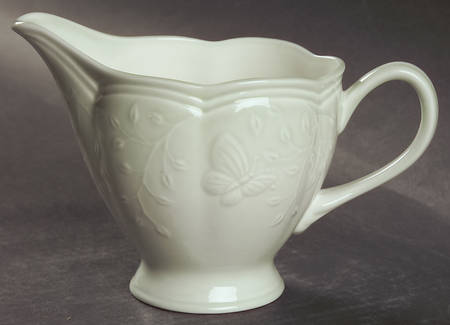Butterfly Meadow Leaf Creamer