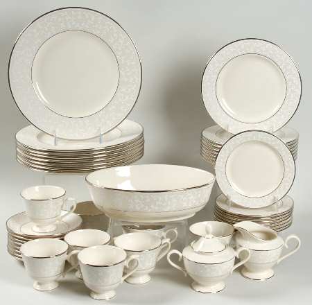 Pearl Innocence 44 Piece Set