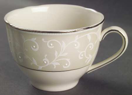 Pearl Innocence Cup for Dessert Plate & Cup Set