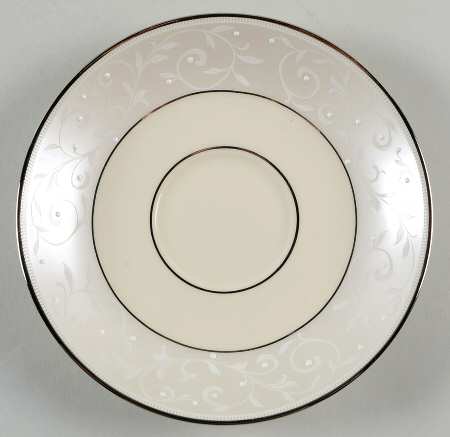 Pearl Innocence Saucer for Footed Cup