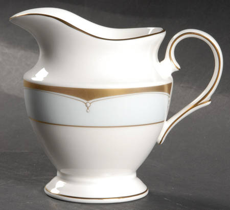 Royal Arcade Creamer