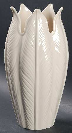 Palmetto Collection 10" Vase