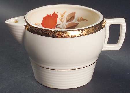 Vermillion Rose (Inner Wide Gold Band) Creamer