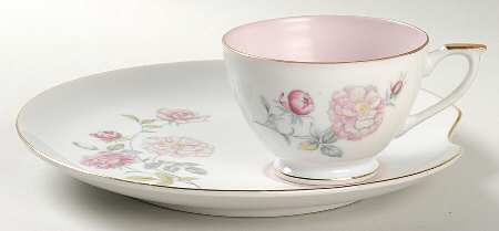 NE21622 Snack Plate & Cup Set