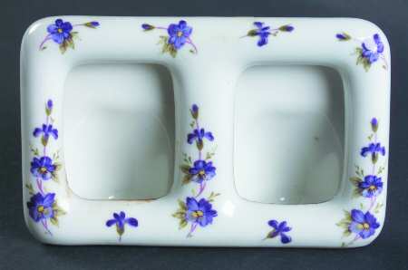 Violette Double Frame-Holds 1 1/2" X 2"