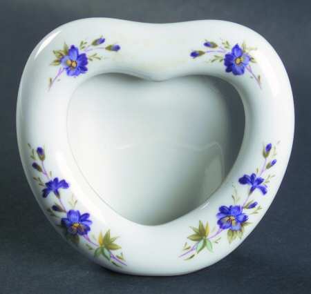 Violette Heart Shaped Frame-Holds 2 1/2" X 2"