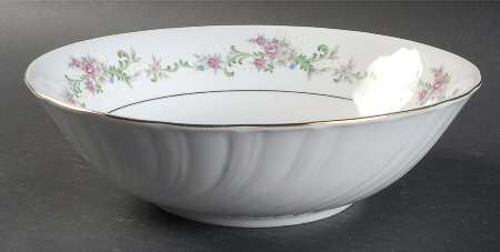 Clarabelle 9" Round Vegetable Bowl