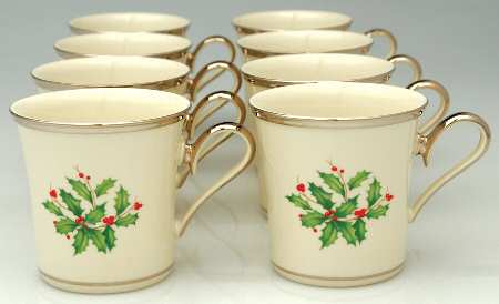 Holiday Platinum (Set of 8 M25) Mug