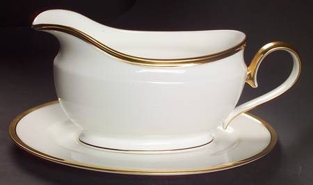 Eternal White Gravy Boat & Underplate