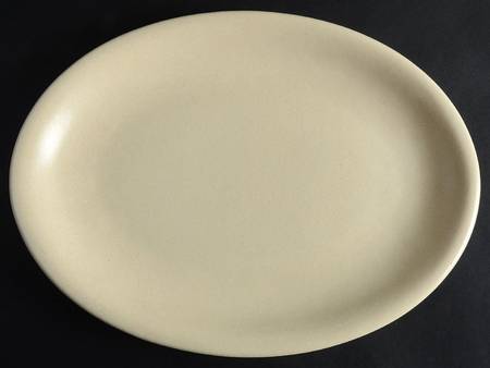 LIE11 Oatmeal(Tan) 13" Oval Serving Platter