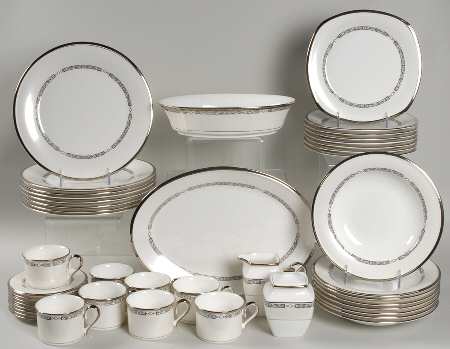 Grand Affair 45 Piece Set