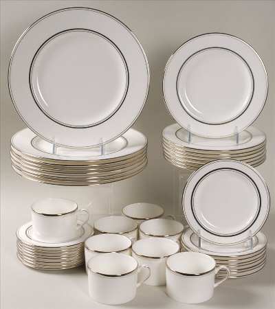 Library Lane Platinum 40 Piece Set