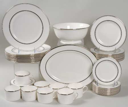 Library Lane Platinum 42 Piece Set
