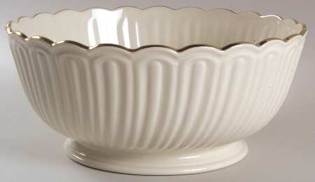 Housewarming Collection 9" Round Serving Bowl