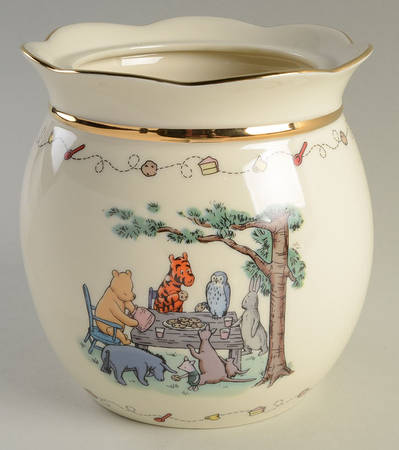 Classic Pooh Large Canister No Lid
