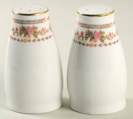 Lourdes Salt & Pepper Set