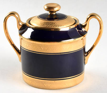Madame Pompadour Sugar Bowl & Lid