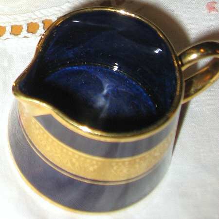 Madame Pompadour Creamer