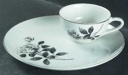 Grey Rose by Laurel (Japan)