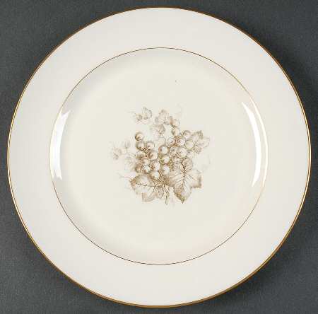 P312 Luncheon Plate