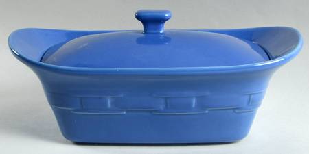 Woven Traditions Cornflower 1.5 Quart Rectangular Covered Casserole