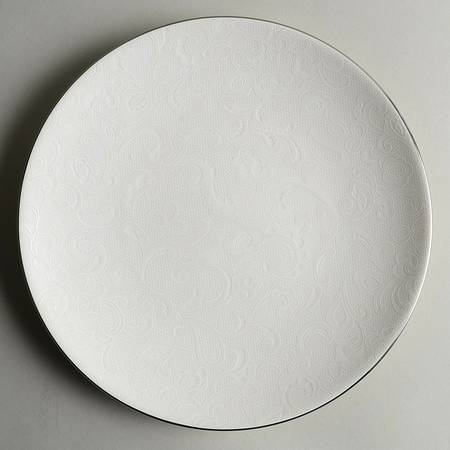 Venetian Lace Coupe Accent Luncheon Plate