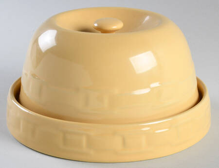 Woven Traditions Butternut Round Cheese Dish & Lid