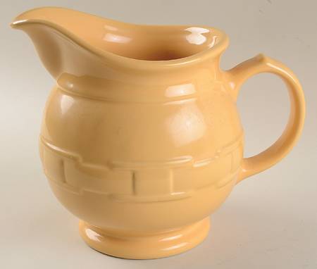 Woven Traditions Butternut 96 Oz Pitcher