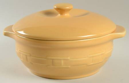 Woven Traditions Butternut 2.5 Qt Round Covered Casserole