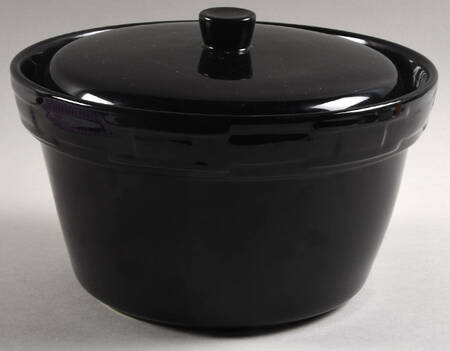 Woven Traditions Ebony 2 Qt Round Covered Casserole