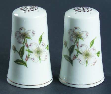 LEF68 Salt & Pepper Set