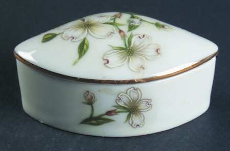 LEF68 Trinket Box with Lid