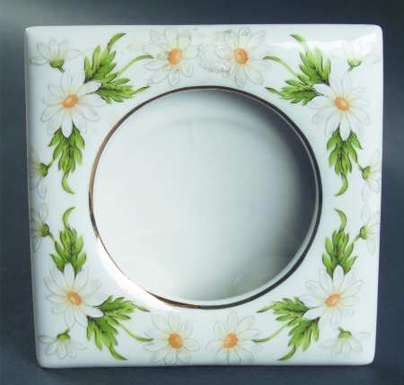 LEF75 Frame-Holds 3" X 3"