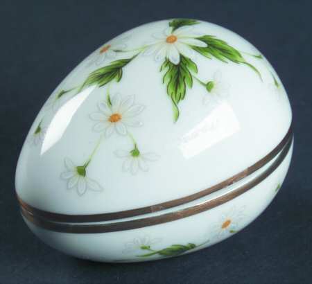 LEF75 Medium Egg Box & Lid