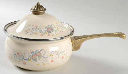 Happy Geese 1.0 Quart Metal Covered Saucepan