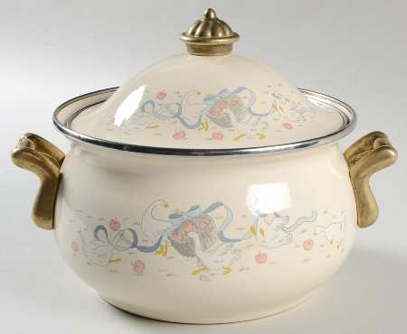 Happy Geese 2 Quart Metal Covered Casserole
