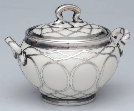 L138 Sugar Bowl & Lid