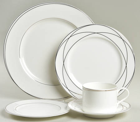 Vows 5 Piece Place Setting