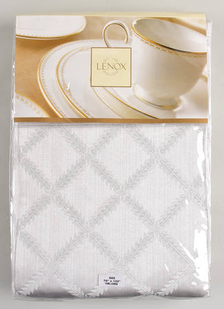 Laurel Leaf 70" x 122" Oblong Tablecloth by Lenox