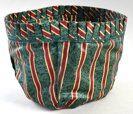 Baskets Stand Up Liner for Jingle Bell Basket