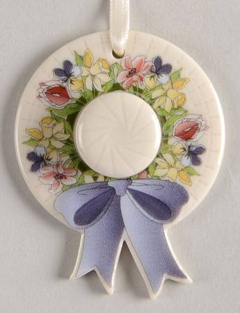 Baskets Early Blossoms Bonnet Basket Charm Tie-On