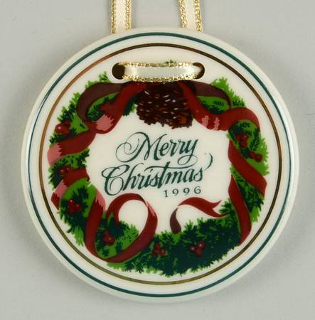 Baskets 1996 Christmas Tie-On Charm for Basket